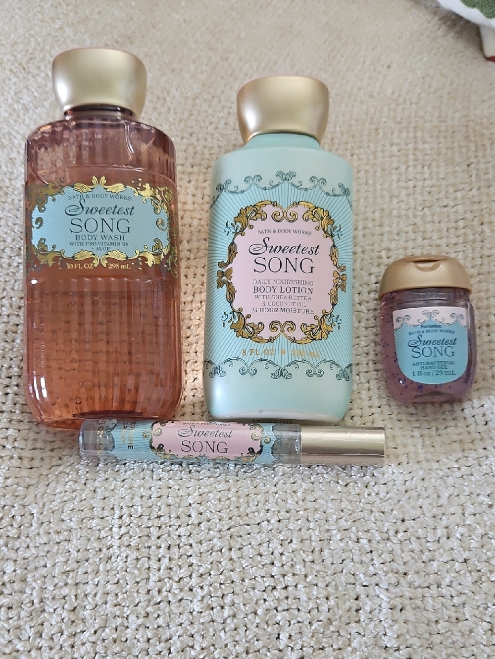 Bath & Body Works Sweetest Song Set in Pastel Blue, Pink & Gold 4pcs Set